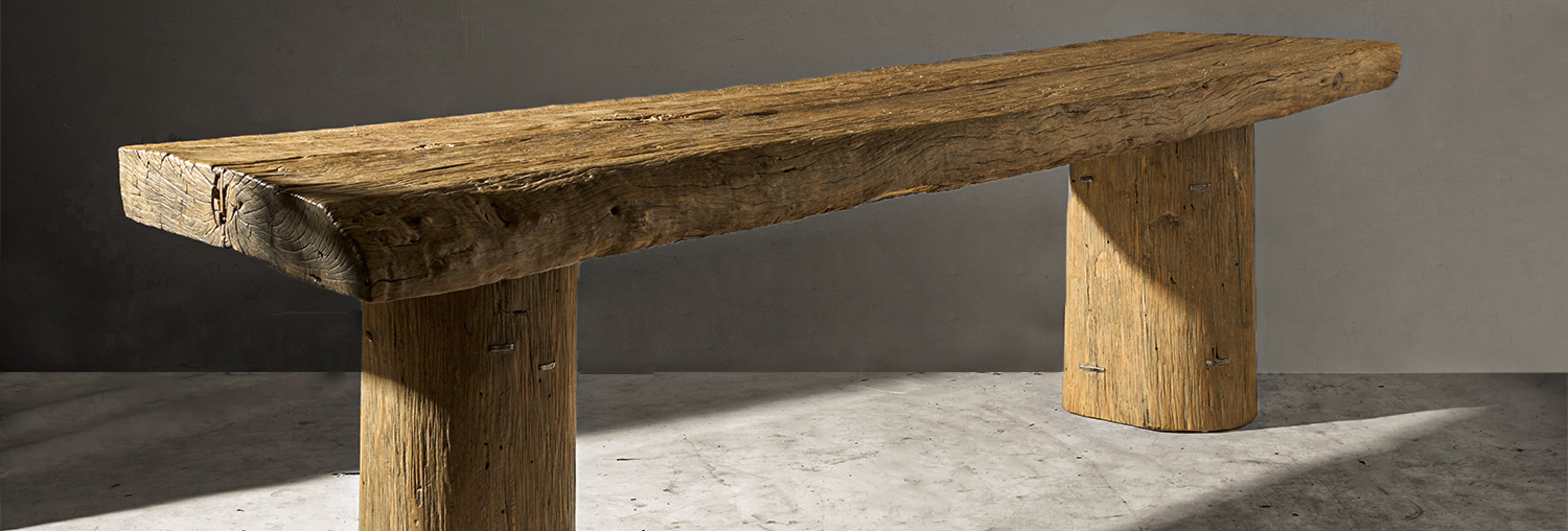 CONSOLE TABLES